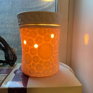 FIZZ Scentsy Warmer used